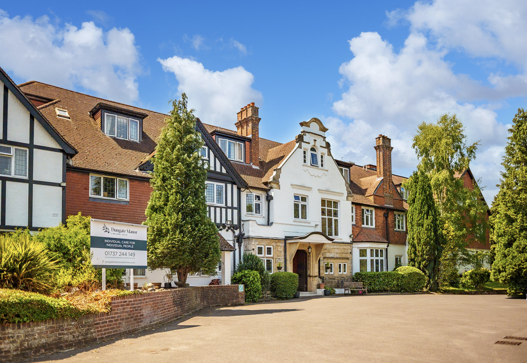 Best Care Home In Surrey - Front Of Care Home