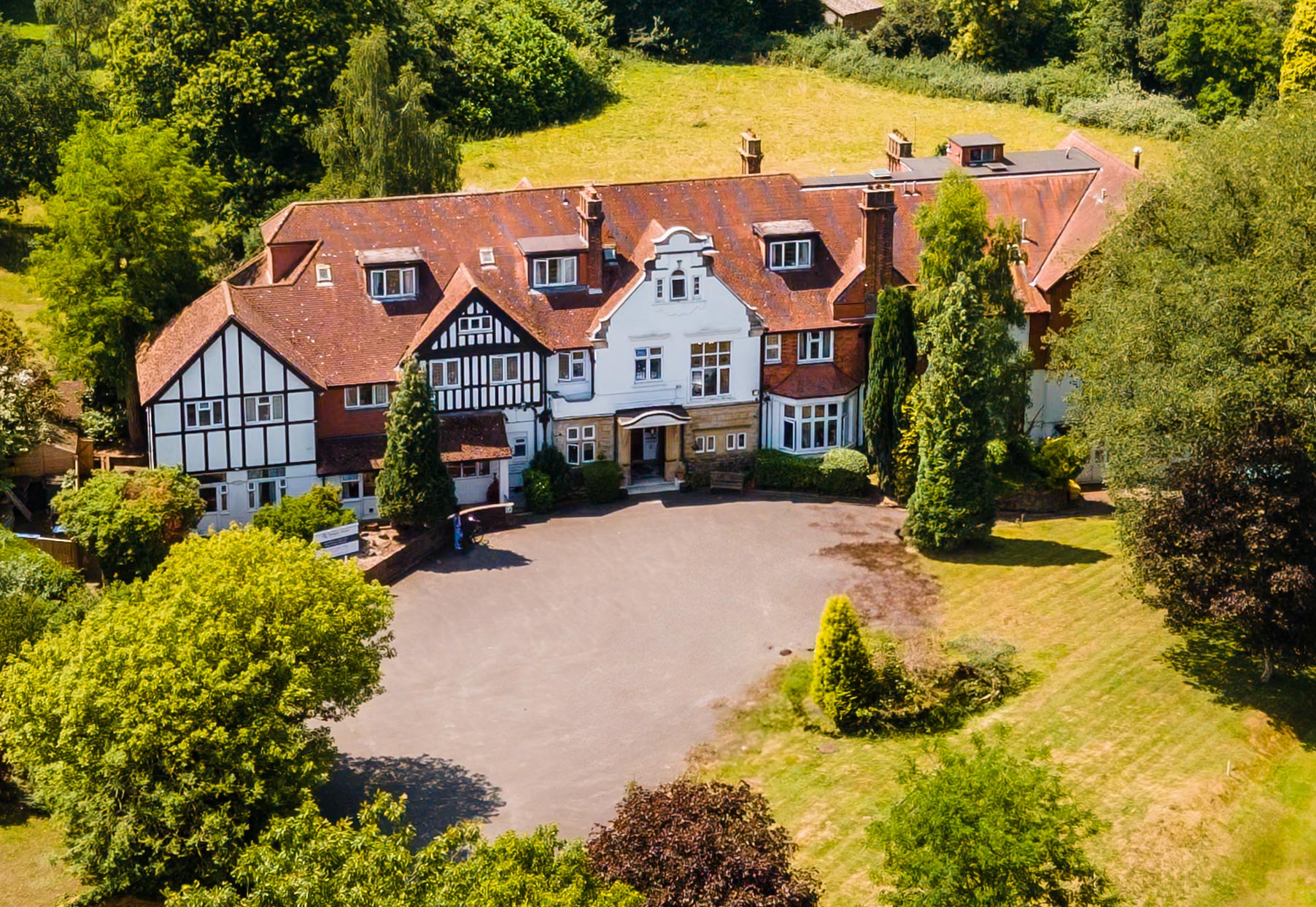 Best Care Home In Surrey - Front Of The Care Home