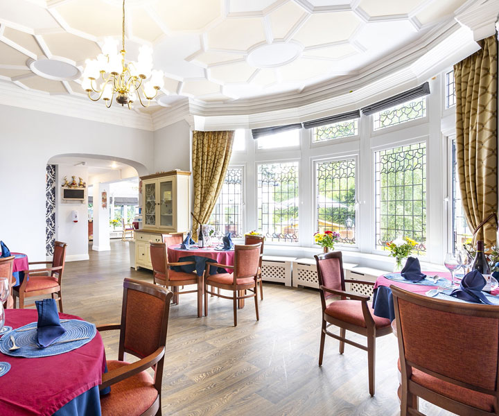 Respite care home near me - Reigate - Dungate Manor Care Home